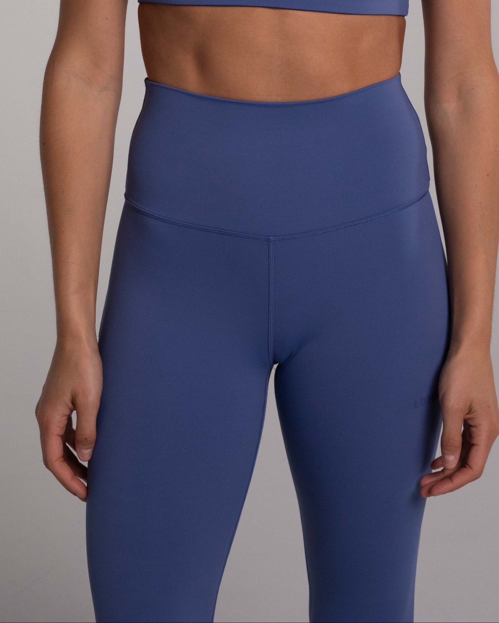 Contour High Rise Legging
