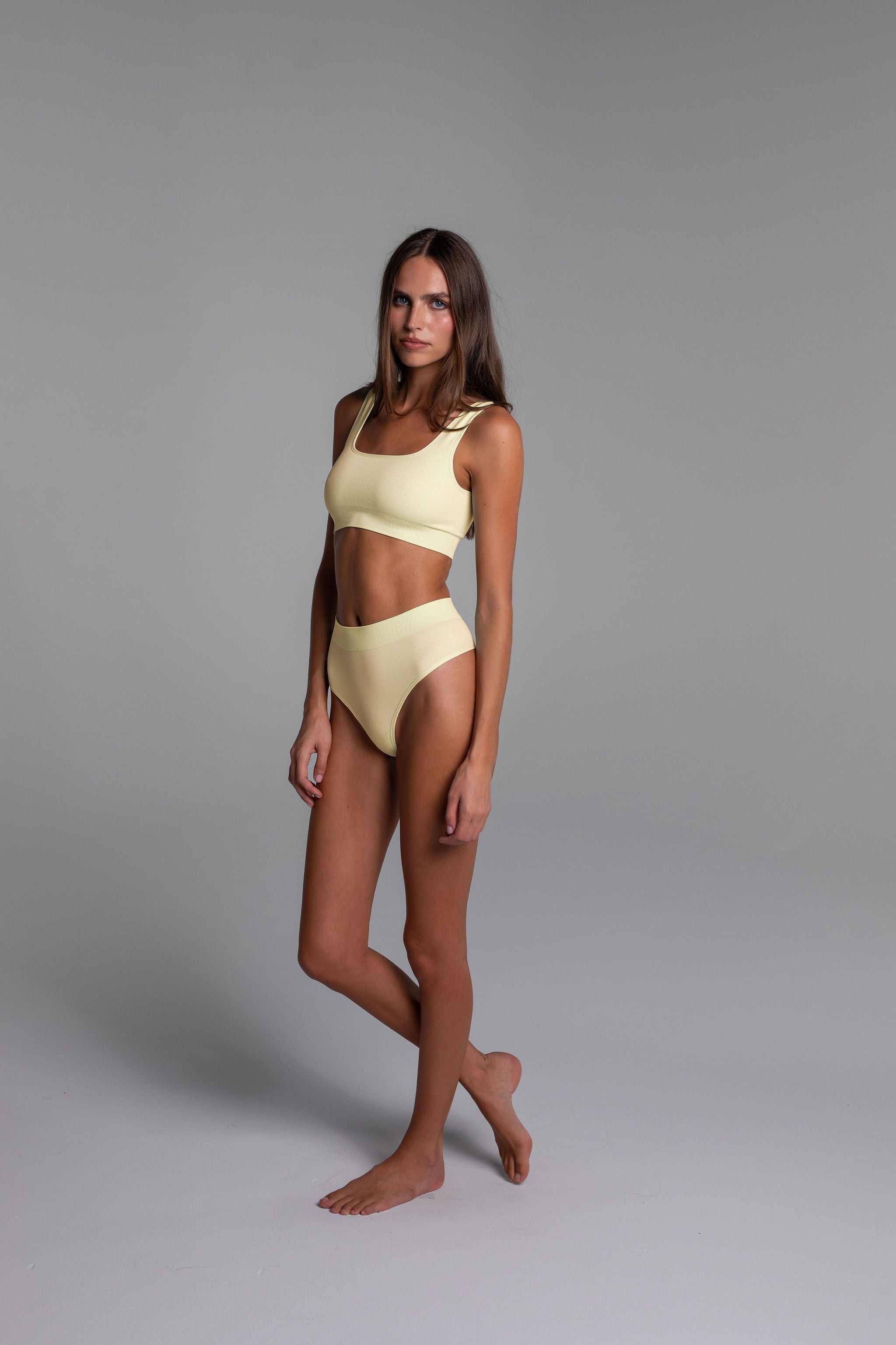 High Sculpt Thong Rib
